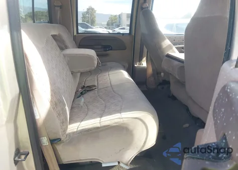 1999 Ford F-250 Lariat/Xl/Xlt z USA, uszkodzony, nr VIN 1FTNW20S0XEE07959